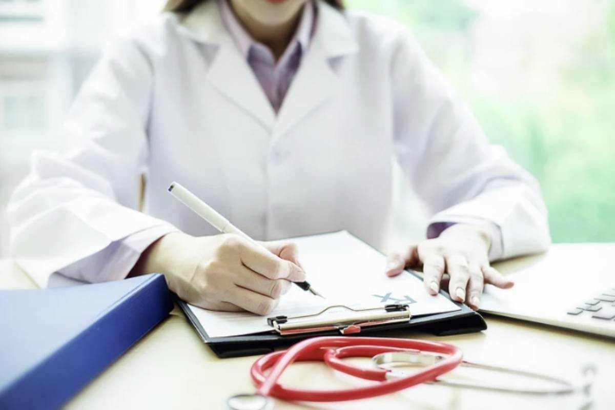 La Regione Piemonte, ad esempio, ha previsto la possibilità di presentare l’autocertificazione online tramite la tessera sanitaria