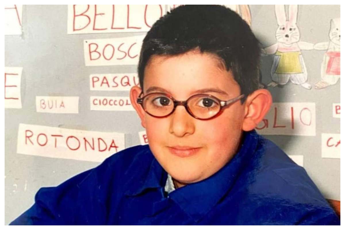 Cantante famoso piccolo